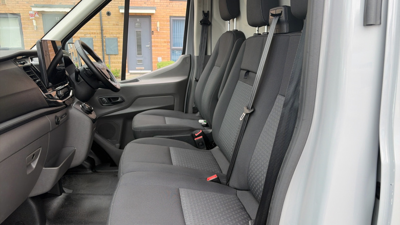 Ford Transit 350 L2 Diesel Fwd 2.0 EcoBlue 130ps H2 Limited Van Auto [8S] [Nav]
